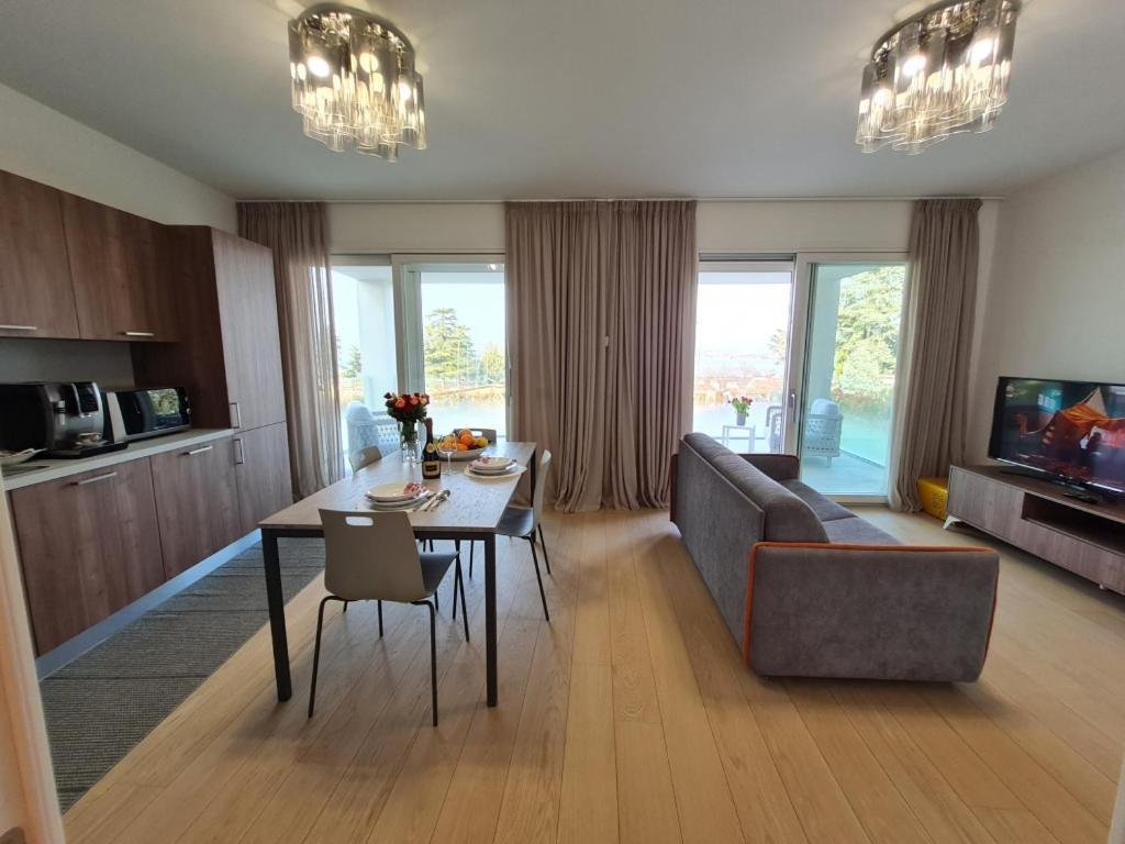 Sole Di Diana Luxury Apartments Peschiera del Garda Buitenkant foto