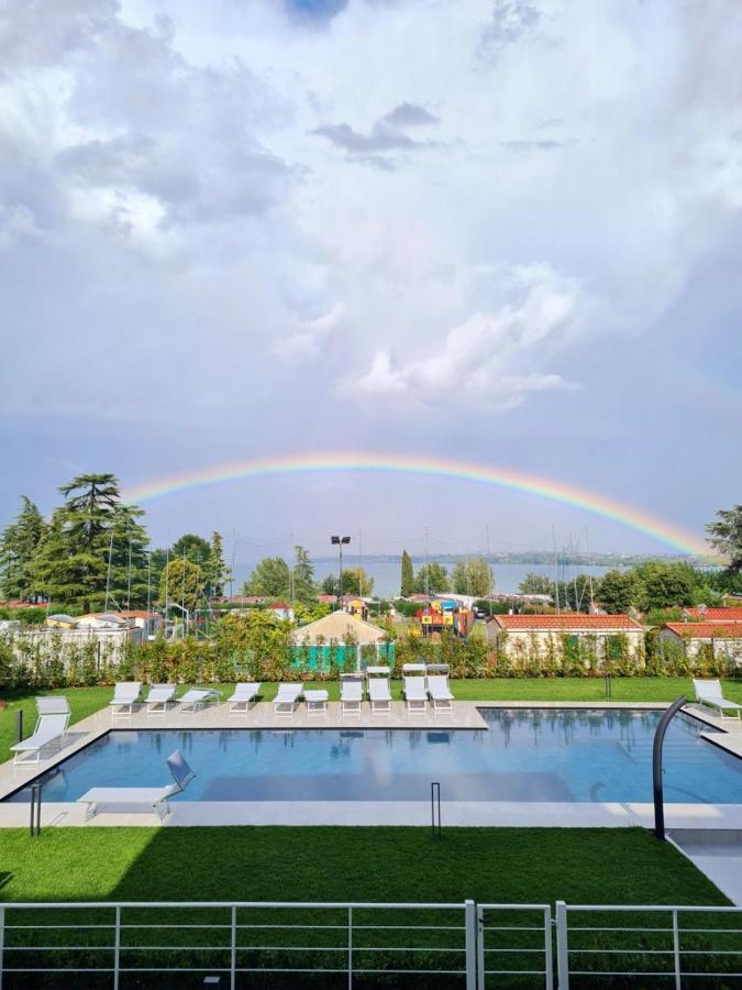 Sole Di Diana Luxury Apartments Peschiera del Garda Buitenkant foto